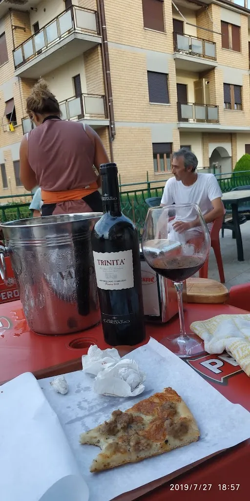 Miky Angel_Pizzeria La Primula_Folignano_review