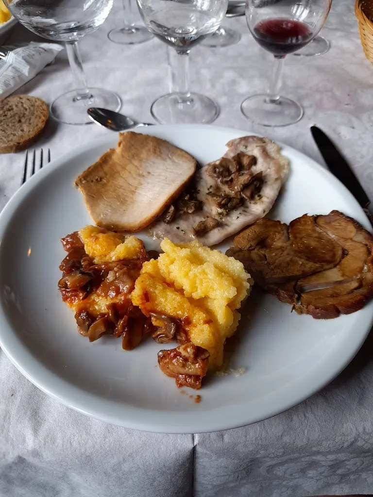 Ristorante Casa Baroni_Fanano_slider_image_3