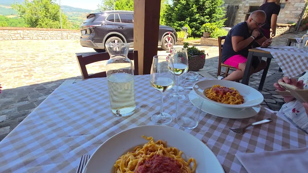 Ristorante Amabile_Frontone_slider_image_2