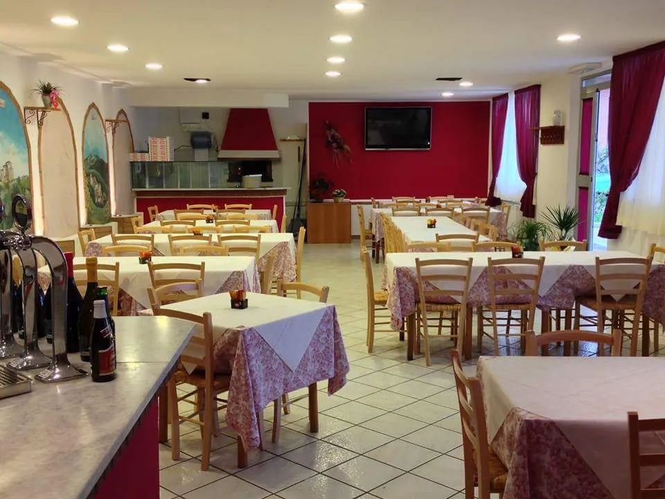 Ristorante Pizzeria Duegi restaurant in Frontone