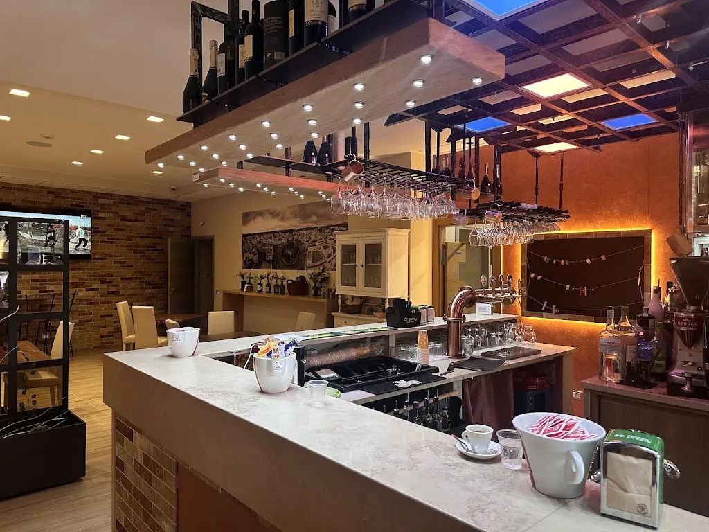 Fix_Tiffany Caffè Ristorante Braceria Pizzeria_Casalini_review