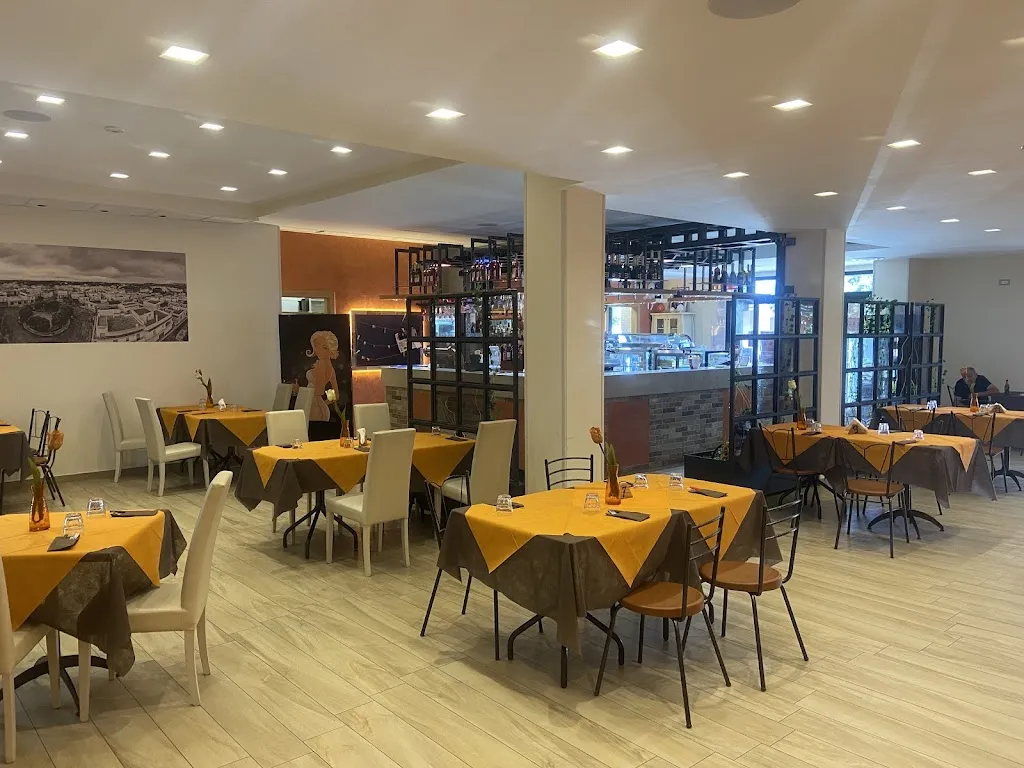 Tiffany Caffè Ristorante Braceria Pizzeria_Casalini_slider_image_1