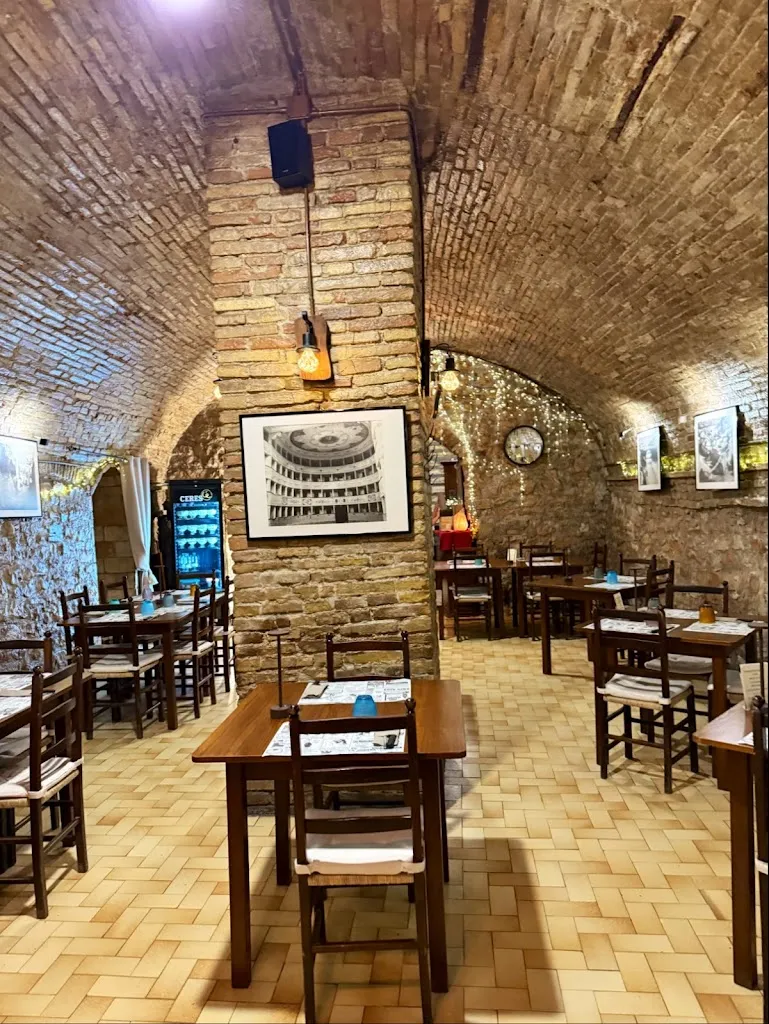 Tom_Ristorante Pizzeria la Grotta Fossombrone_Fossombrone_review