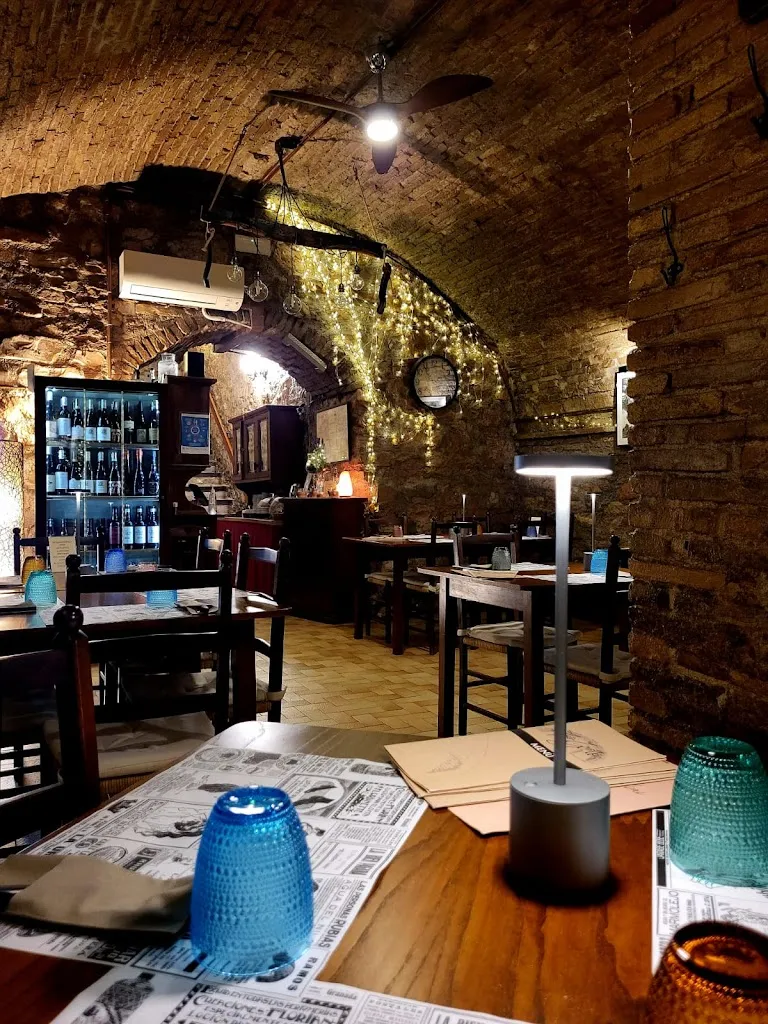 Ristorante Pizzeria la Grotta Fossombrone restaurant in Fossombrone