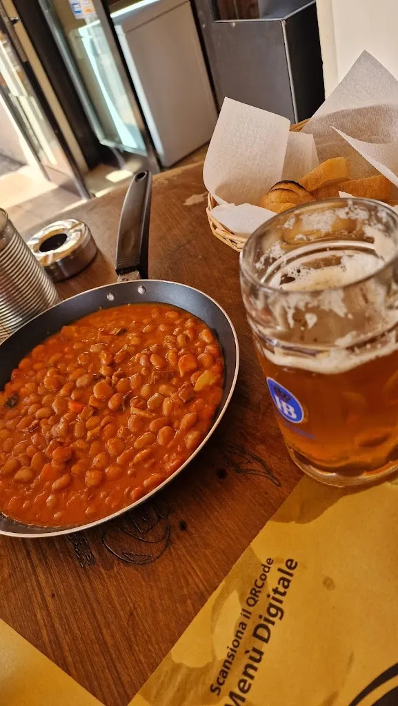 Giuseppe Filippi_Boars Nest Country Bar_Fossombrone_review