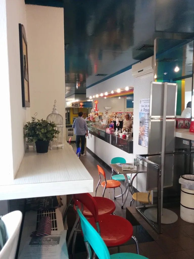 Pizzeria Paninoteca Bar L'arcobaleno_Fossombrone_slider_image_3