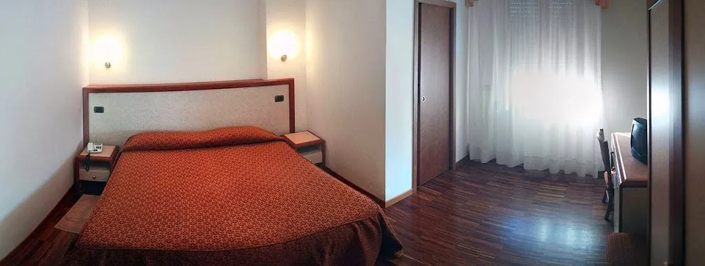 Albergo il lago_Fossombrone_slider_image_2