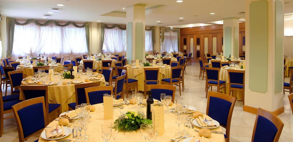 Ristorante Le Grotte restaurant in Genga