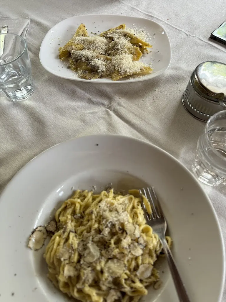 Niloufar Sigari_Ristorante Bar da Maria_Genga_review