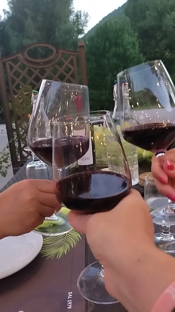 Hotel Ristorante Pizzeria da Bosio_Genga_slider_image_2