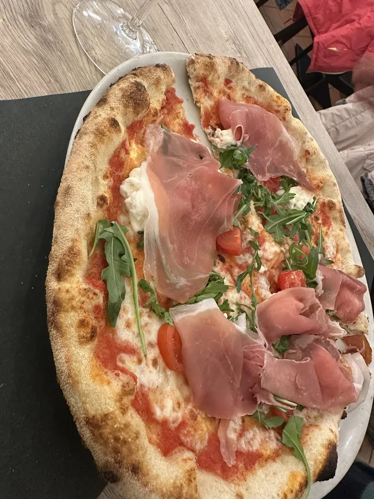 Liliana Rueda_Pizzazzolina_Grottazzolina_review