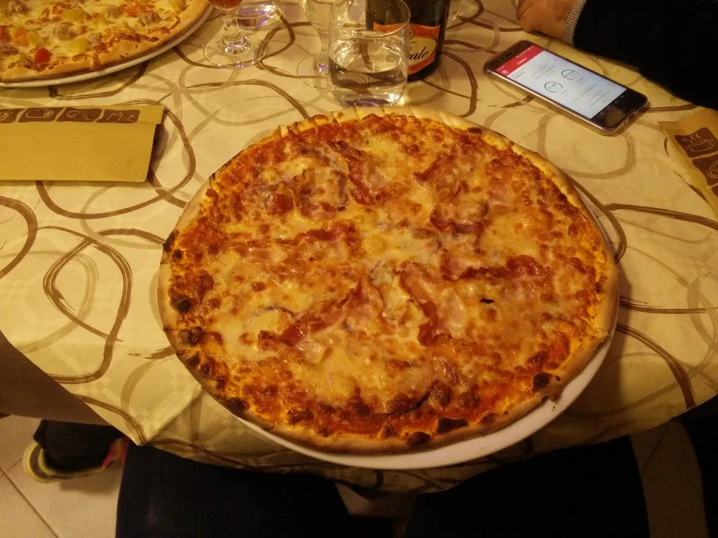 Thanh Tuan Nguyen_Pizzeria Stella Alpina_Grottazzolina_recensione