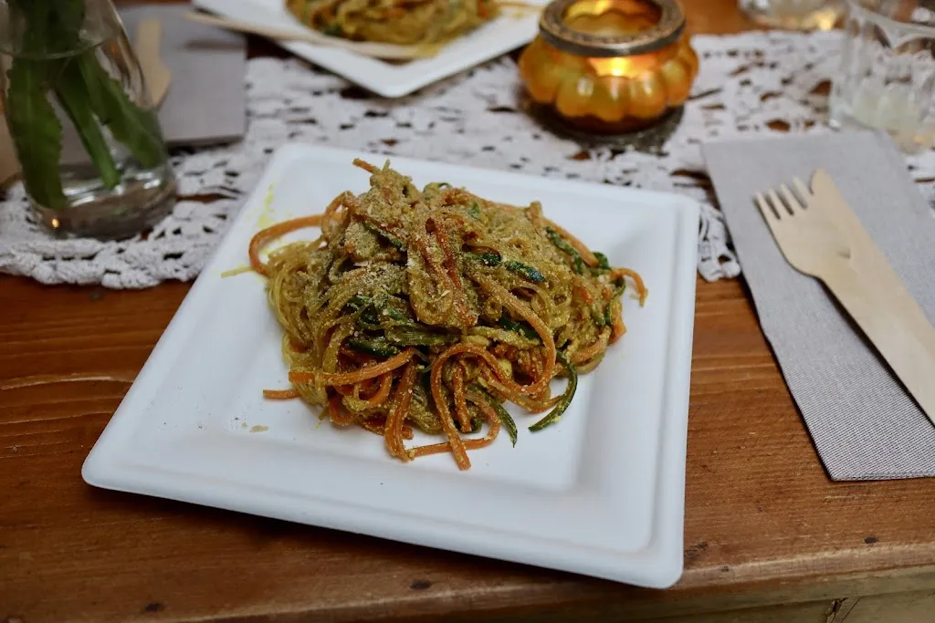 Kathryn Maguire_Micro_Casalini_review