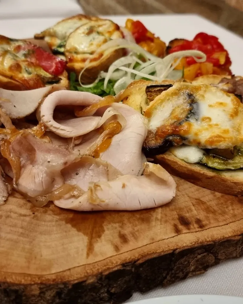 Kat Henry_Mastin Vecchio_Gradara_review