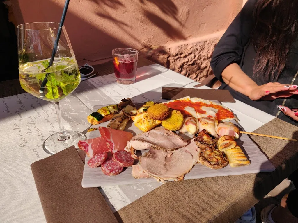 Stephanie Drew_Taverna Paradiso_Gradara_review