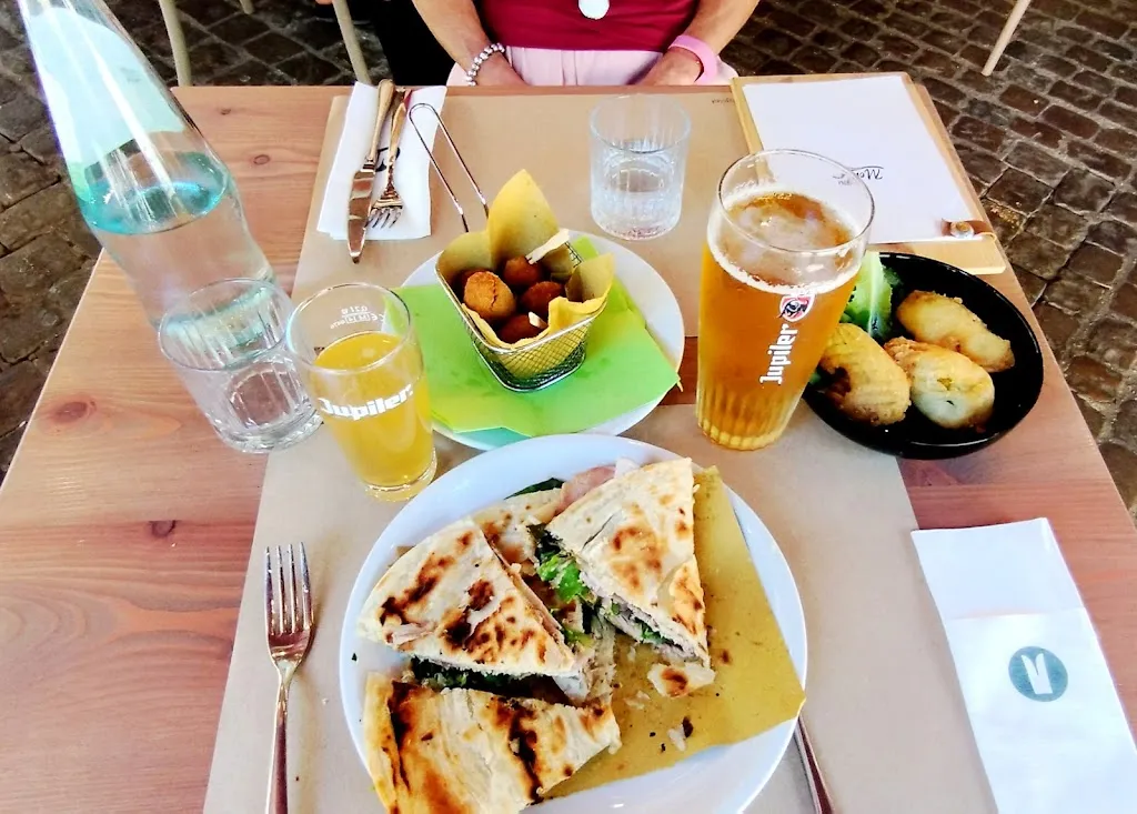 valentinik golden_Convivio Gradara_Gradara_review