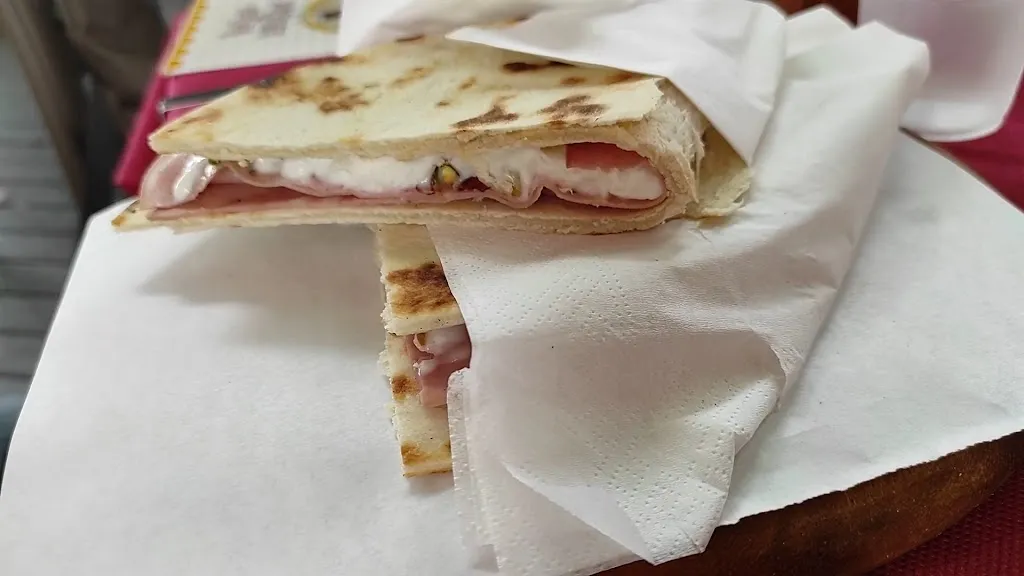 Piadineria Doni • since 1960_Gradara_slider_image_2