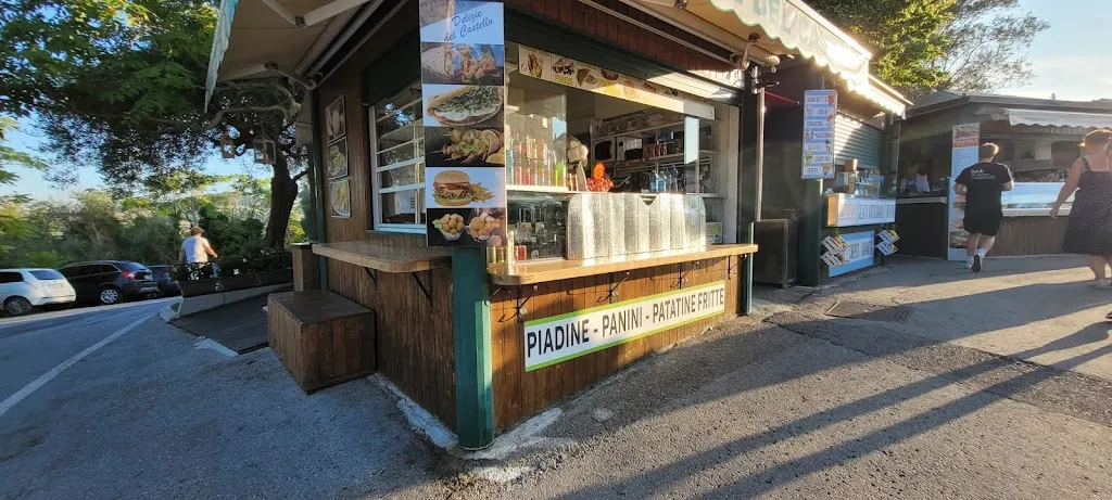 Piadineria Delizie del castello restaurant in Gradara