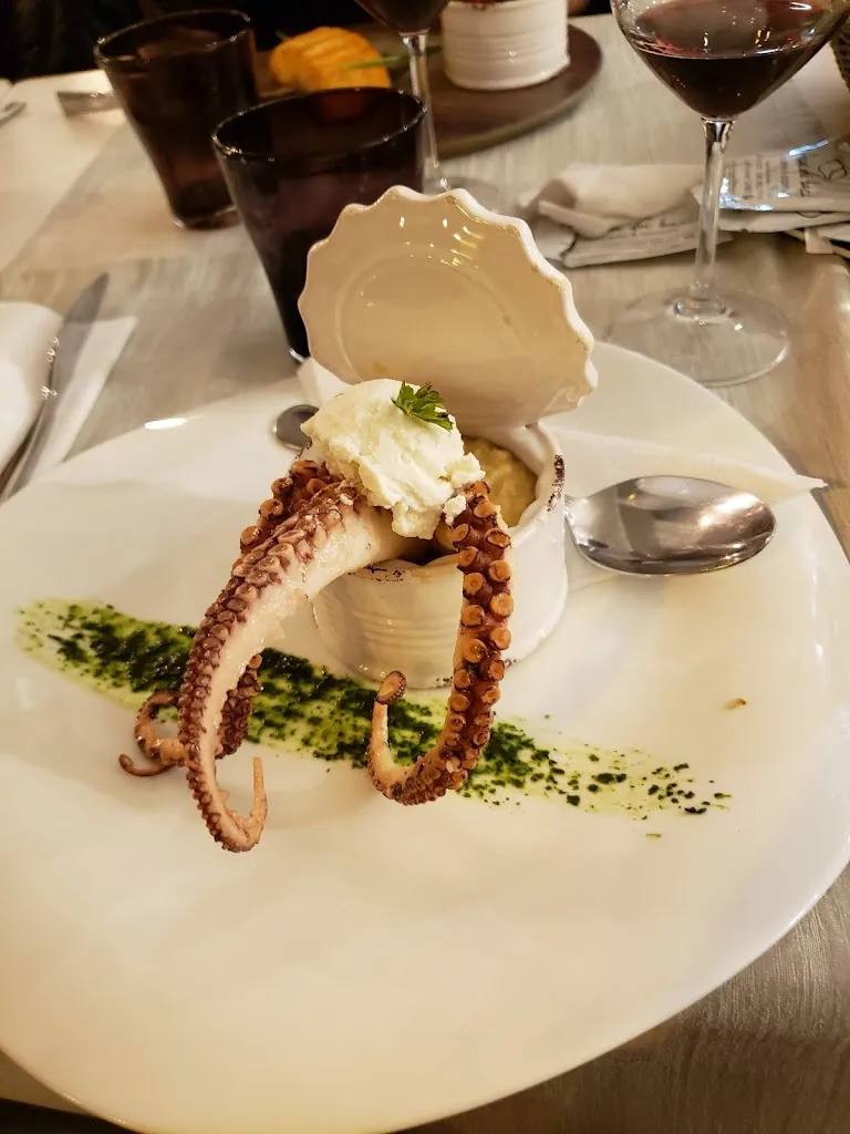 Arcangelo Colombo_La Baia dei Baci_Gradara_review