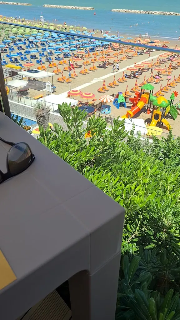 Osteria del pesce povero_Gabicce Mare_slider_image_2