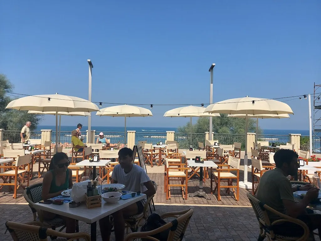 David Lazzeroni_Sottosopra Bar-Ristorantino-Giardino_Gabicce Mare_review