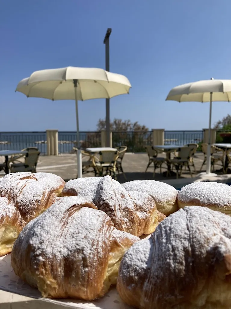 Sottosopra Bar-Ristorantino-Giardino_Gabicce Mare_slider_image_2