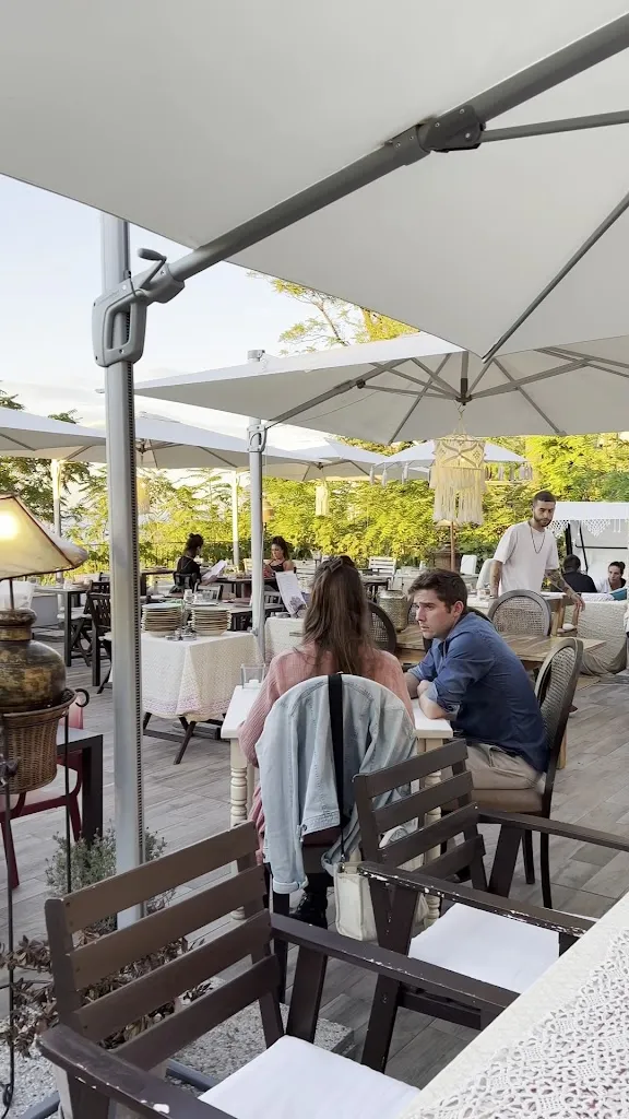 Betty's Bed and Breakfast - Bar Bahita Ristorante_Gabicce Mare_slider_image_2