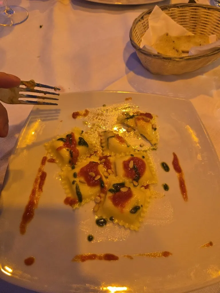 Christos Perchanidis_Acquarello_Lapedona_review