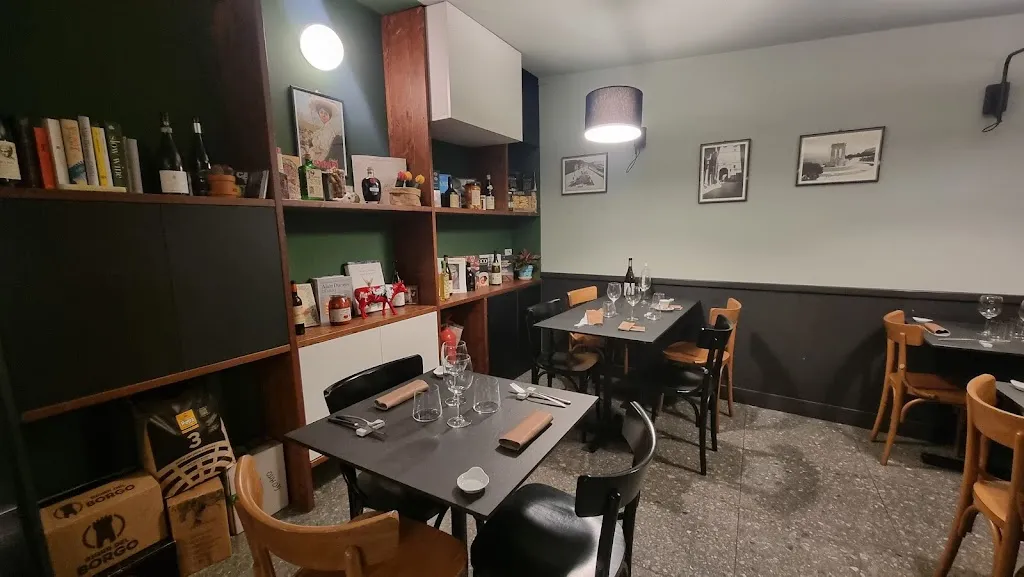 Osteria del Gomito restaurant in Le Grazie di Ancona