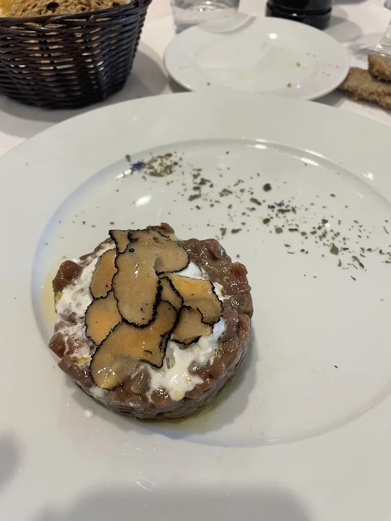 Laura Severini_Azienda Del Carmine - Ristorante La Tavola_Le Grazie di Ancona_review