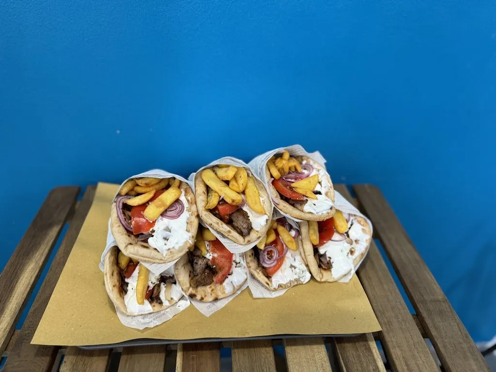 Mazzini62 rosticceria e pita da rahel - cucina greca_Le Grazie di Ancona_slider_image_3