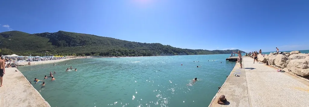 Trevor Townsend_Il Molo Portonovo_Le Grazie di Ancona_avis