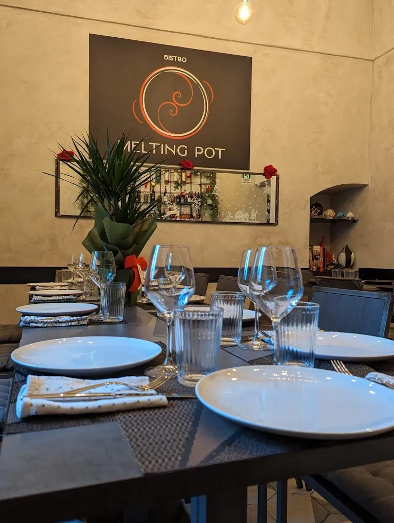 Melting Pot Bistro restaurant in Casalini