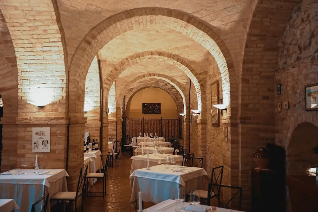 Ristorante Al Girarrosto_Loro Piceno_slider_image_1