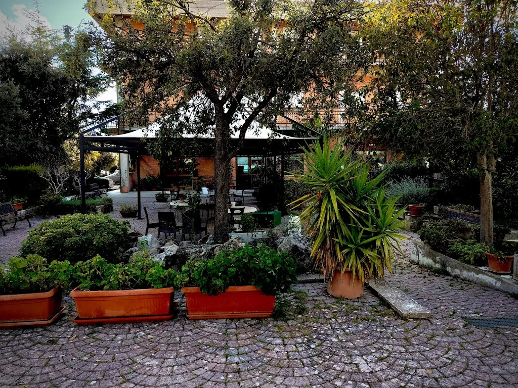 Rocco_Albergo Ristorante Le Grazie Sas_Loro Piceno_review