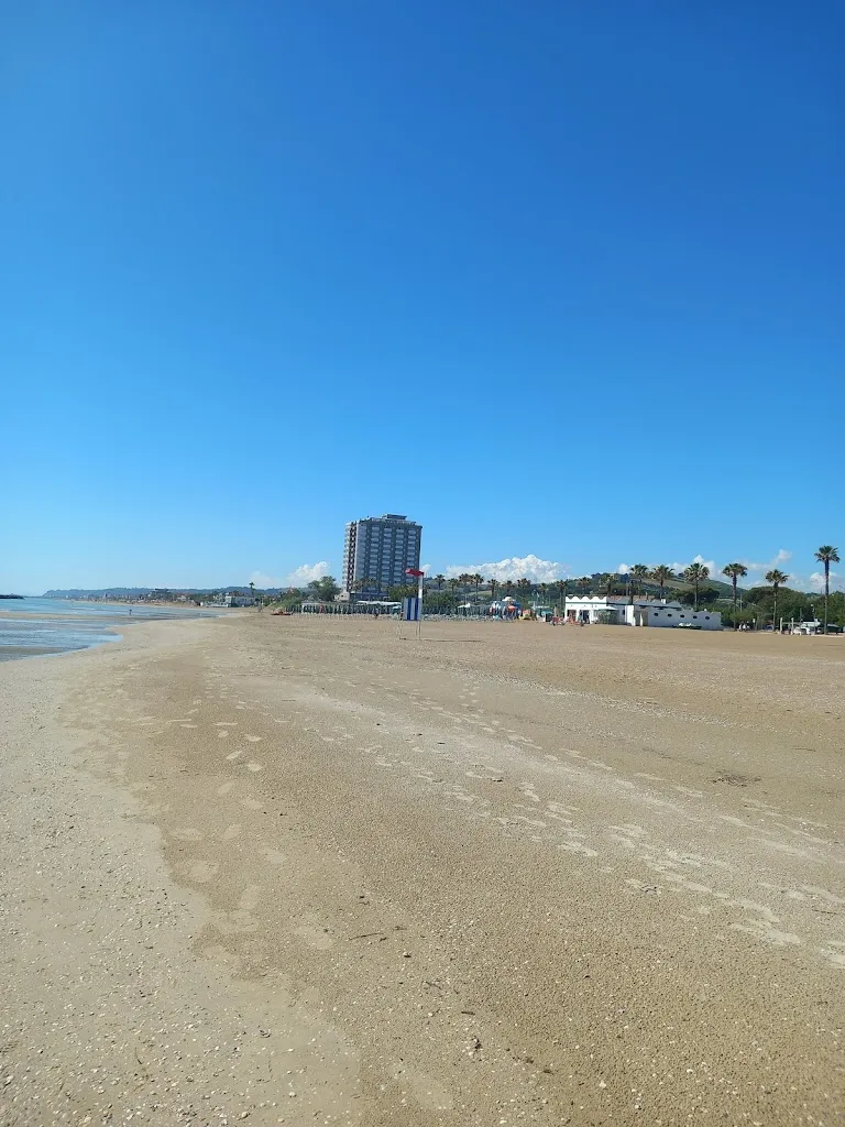 Baladì Beach_Lido di Fermo_slider_image_3