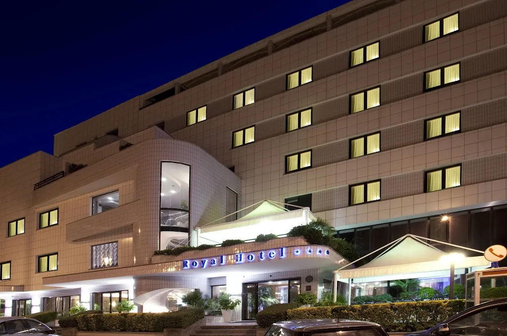 Hotel Royal restaurant in Lido di Fermo