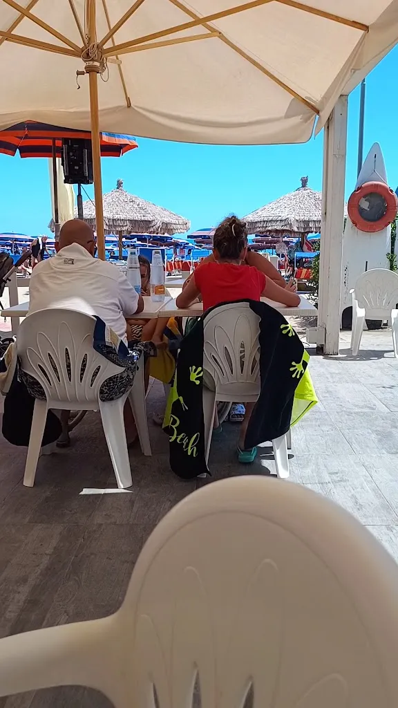 Francesco Crocioni_Chalet Ondina_Lido di Fermo_review