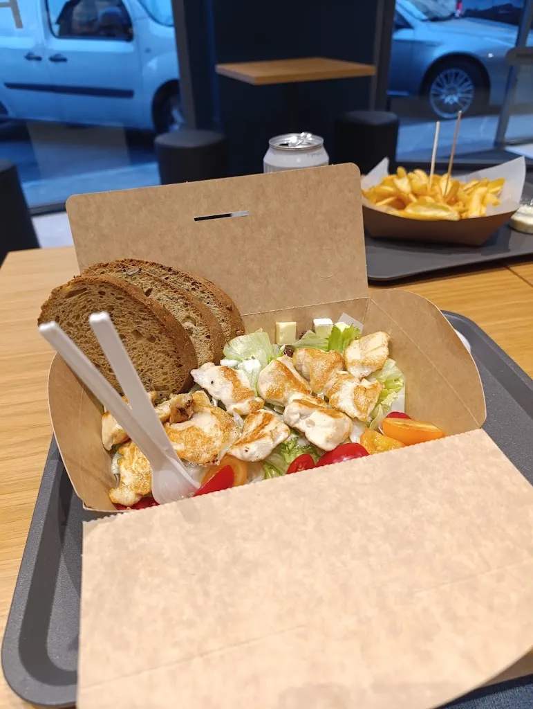 Federica Petrella_Fish Mare_Jesi_review