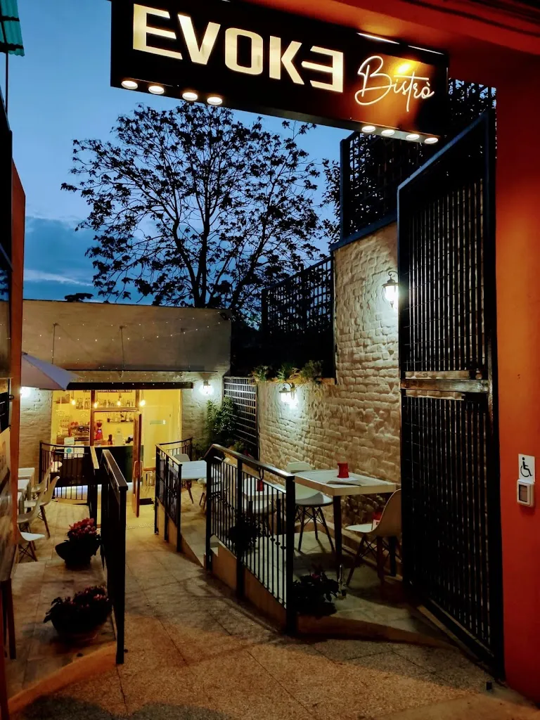 Evoke Bistro restaurant in Jesi