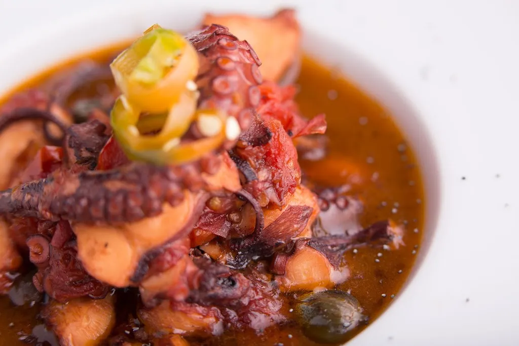 Rossointenso Enoteca Ristorante_Jesi_slider_image_3