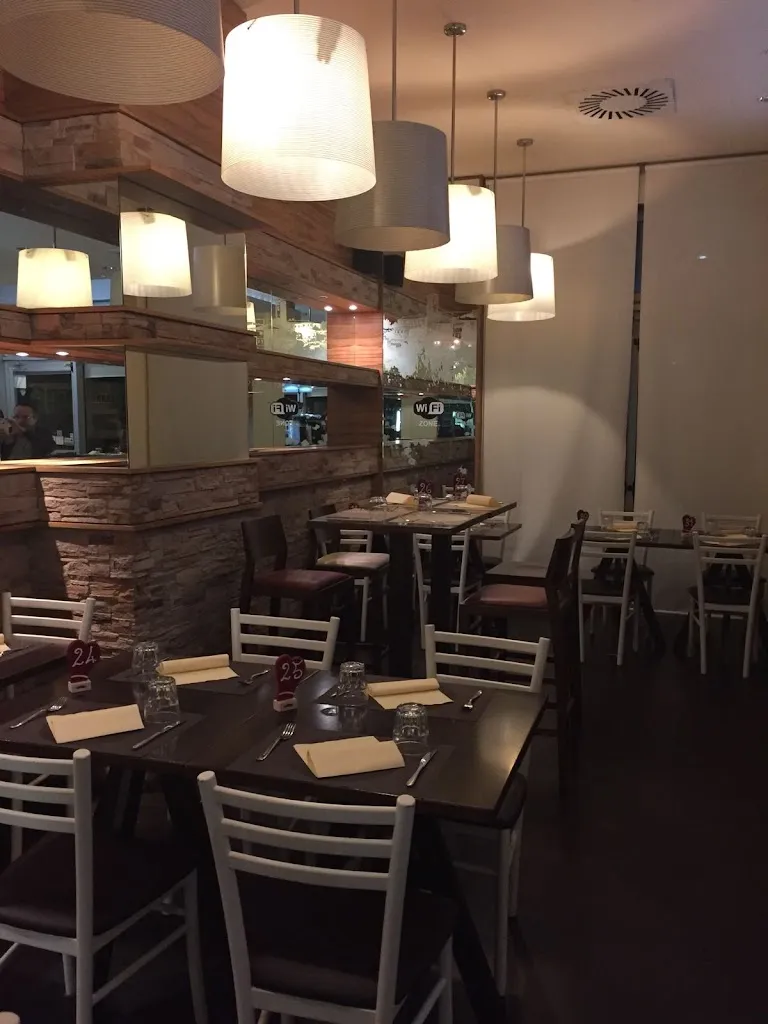 Roby Como_Tre Periodico_Jesi_review