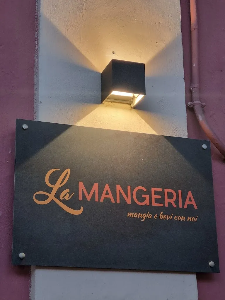Tommaso Ricciuti_La Mangeria_Jesi_review