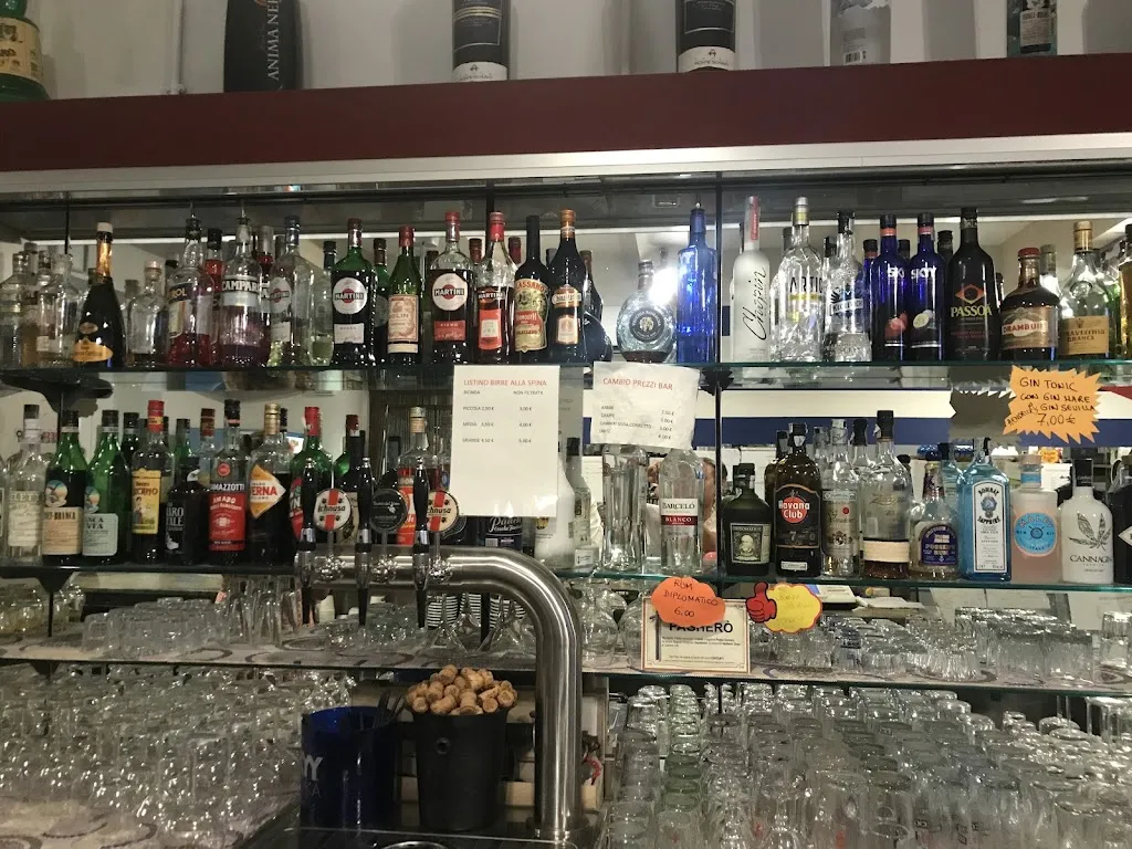 Mélanie_Bar Pizzeria Cuba Libre, di Angelelli A. & L. SNC_Macine-Borgo Loreto_review