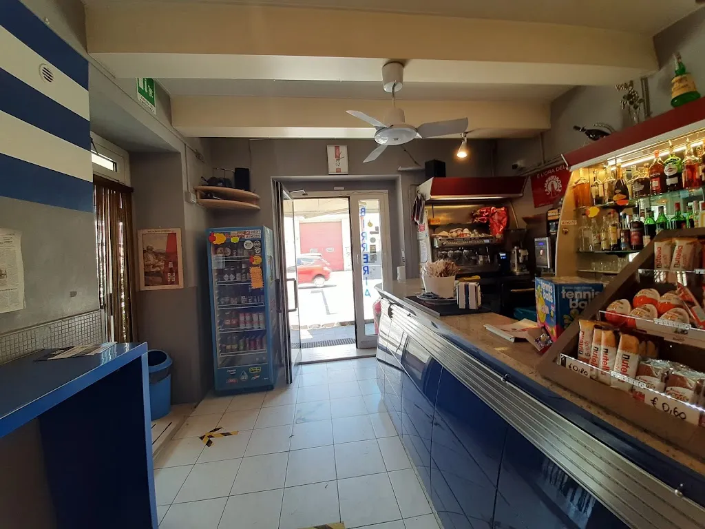 Bar Pizzeria Cuba Libre, di Angelelli A. & L. SNC_Macine-Borgo Loreto_slider_image_2