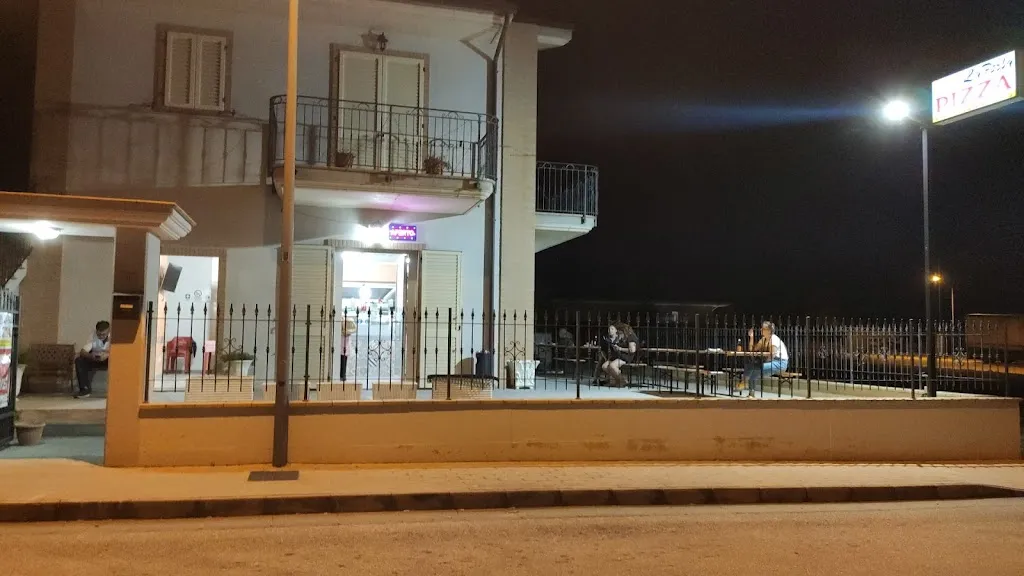 Pizzeria La Perla_Marina di Altidona_slider_image_3