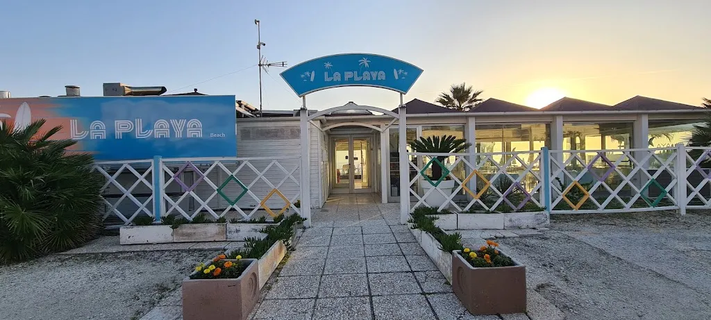 La Playa restaurant in Marina di Montemarciano