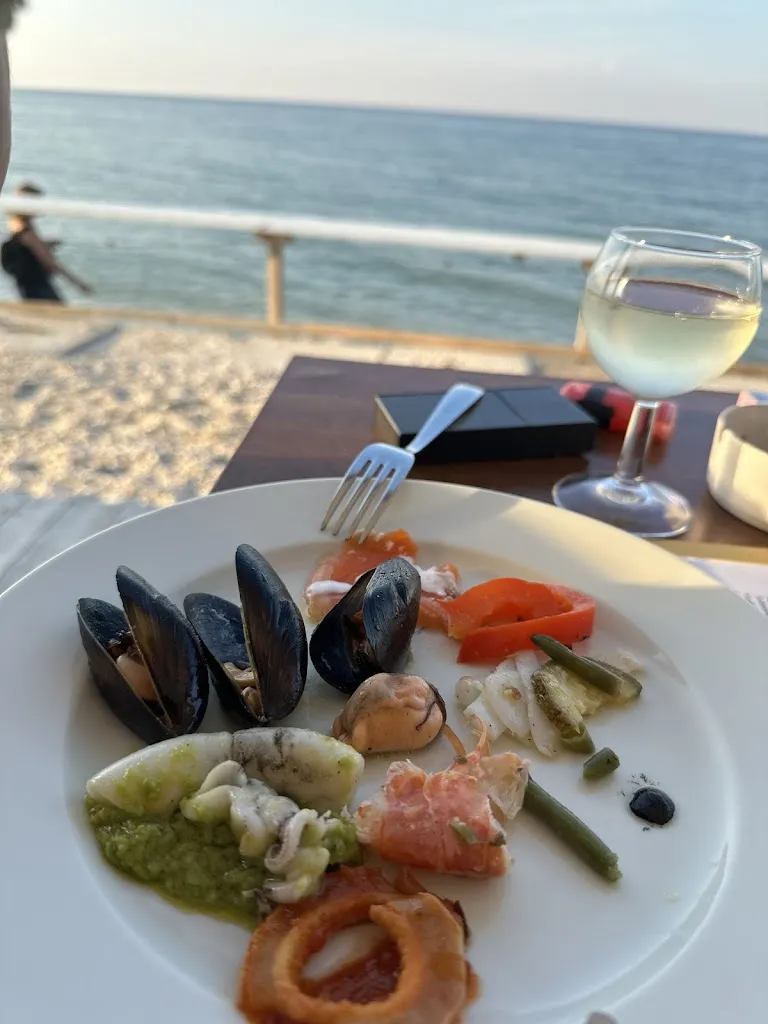 Ana-Maria Costanciuc_Ristorante Bar Heidi_Marina di Montemarciano_review