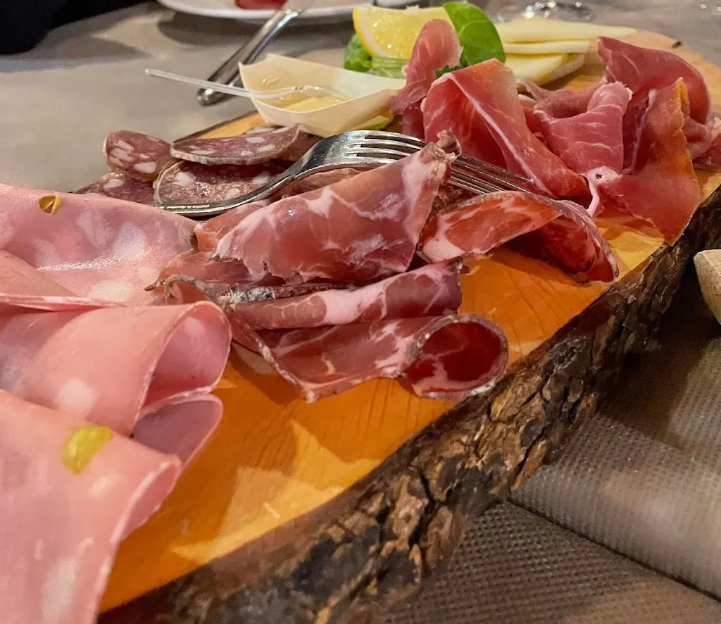 Il Podere - Trattoria e Pizzeria_Marina di Montemarciano_slider_image_3