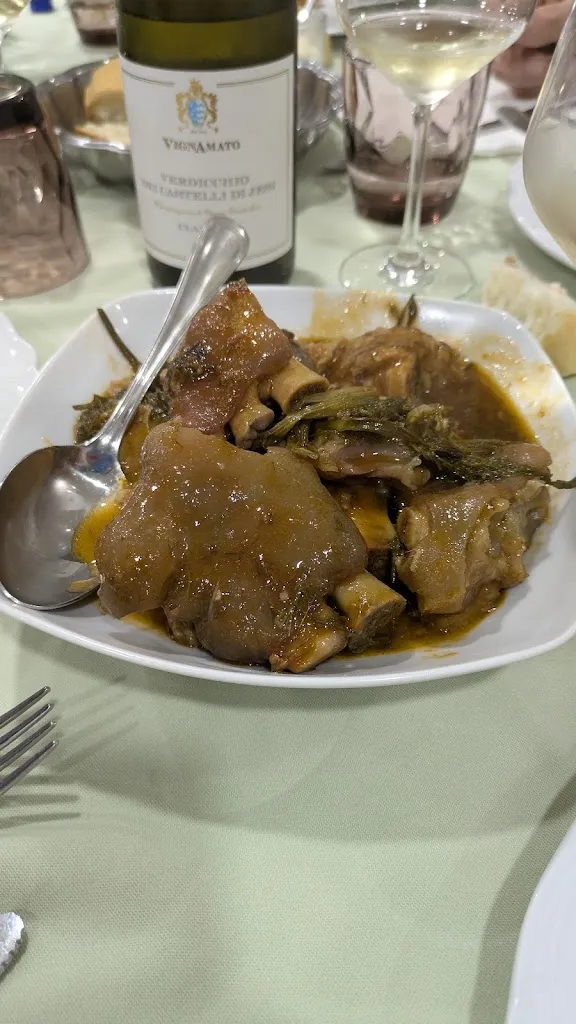 Ristorante La Carovana restaurant in Massa Fermana